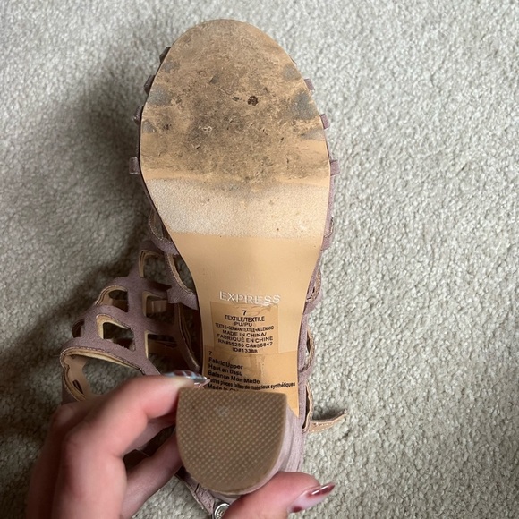 Express Mauve Pink Suede Strappy High Heels - Picture 14 of 15